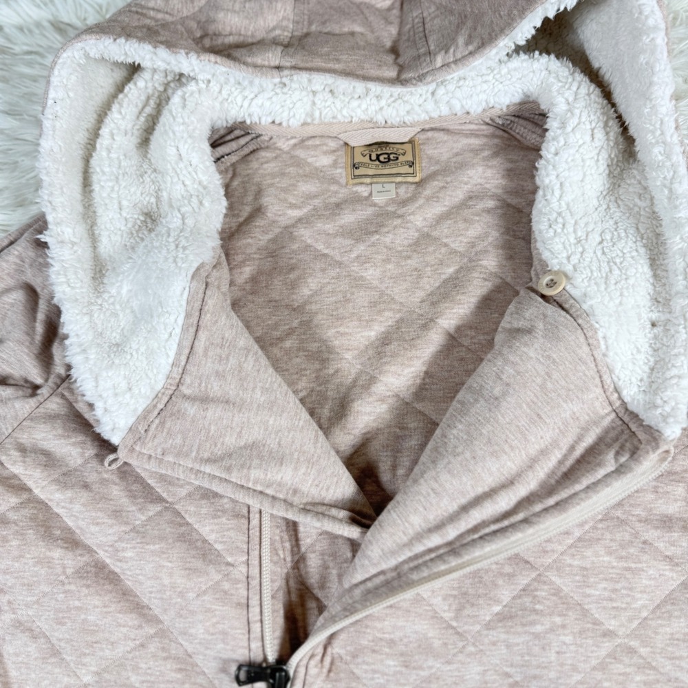 UGG Women's Quilted Asymmetrical Kay Zip Hoodie Jacket Sherpa Tan Size Large - Picture 9 of 12